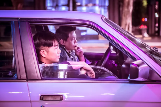 謝承均演出青年沙鷗，自覺神韻跟當年知名角色「阿豹」有幾分神似。禾力文創提供