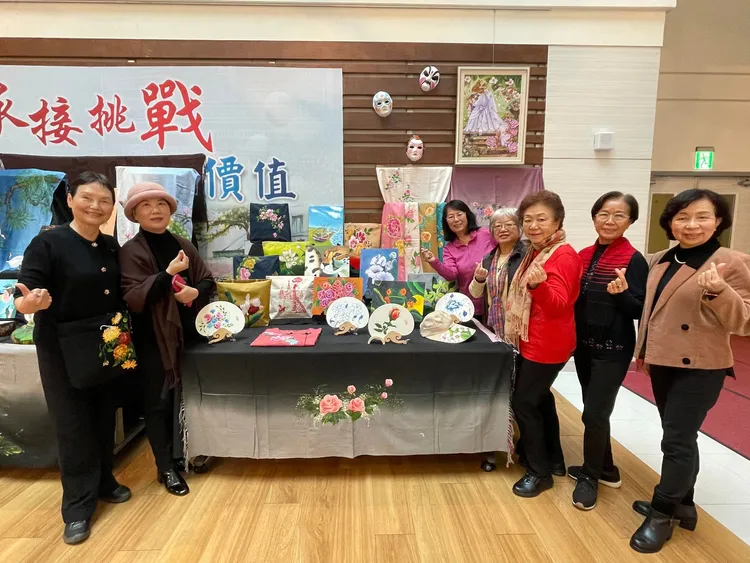 台北榮總同心緣及作品。院方提供