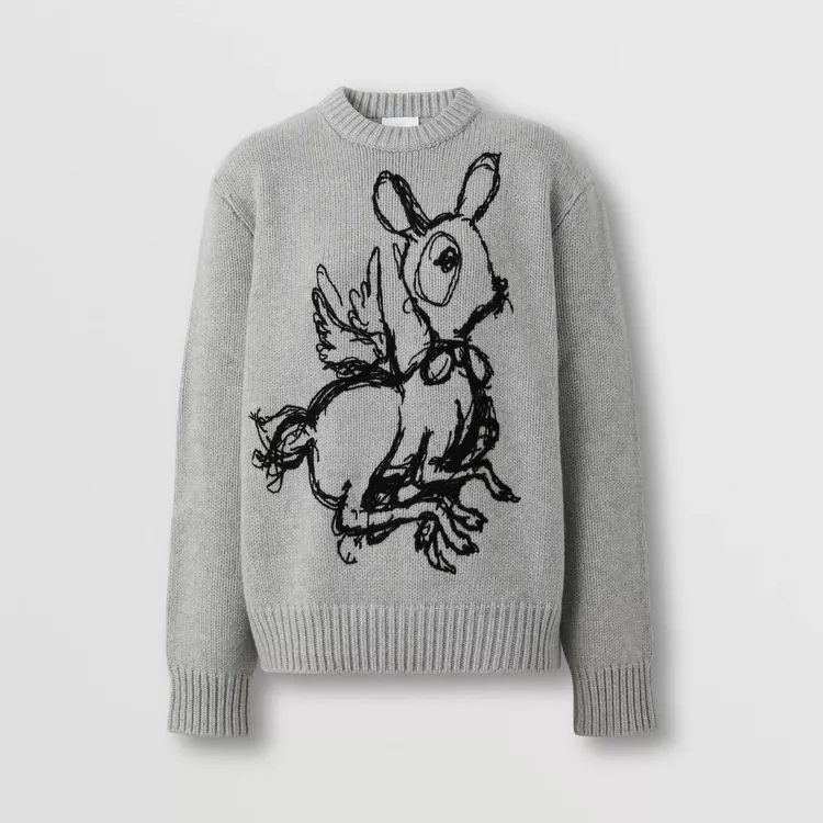 小鹿圖案羊絨混紡針織衫，4萬7900元。翻攝BURBERRY網站