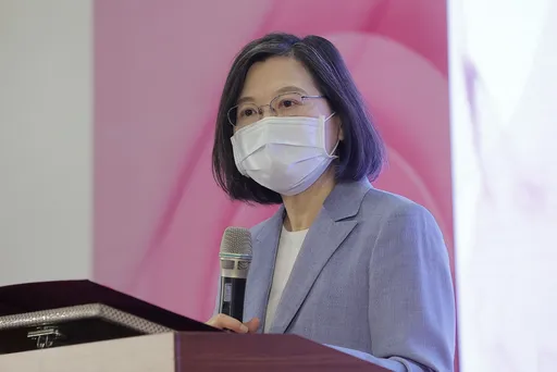 蔡英文明拍板兵役延長！預料延為1年　親自開記者會接受提問