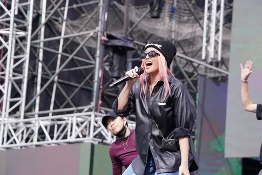 高雄跨年|A-Lin、艾怡良到場彩排 台下粉絲嗨翻