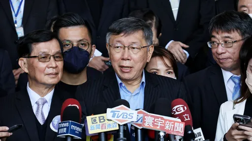 國小營養午餐出包!害2童喝餿水 柯P怒「不該犯的錯」:該罰的會罰