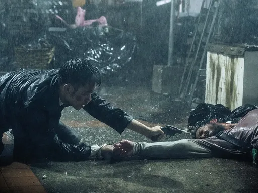 李淳大熱天裹5層衣拍戲全濕透　連操26小時發燒病倒