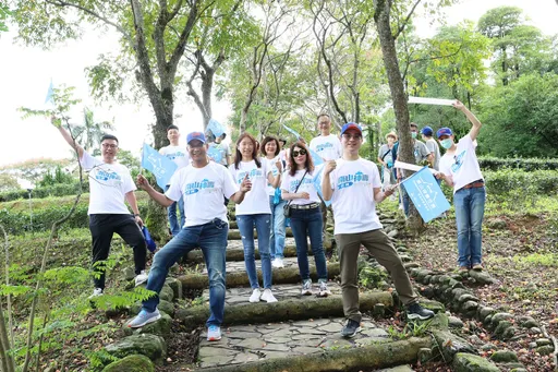 南山人壽董座尹崇堯 約民眾挑戰全台60條步道