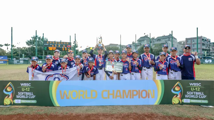 台灣完成U12壘球世界盃2連霸。  中華壘協提供