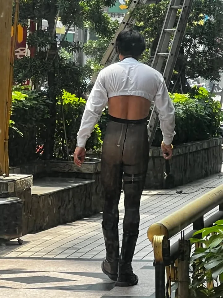 也有網友在逢甲商圈見過他。翻攝《路上觀察學院》社團