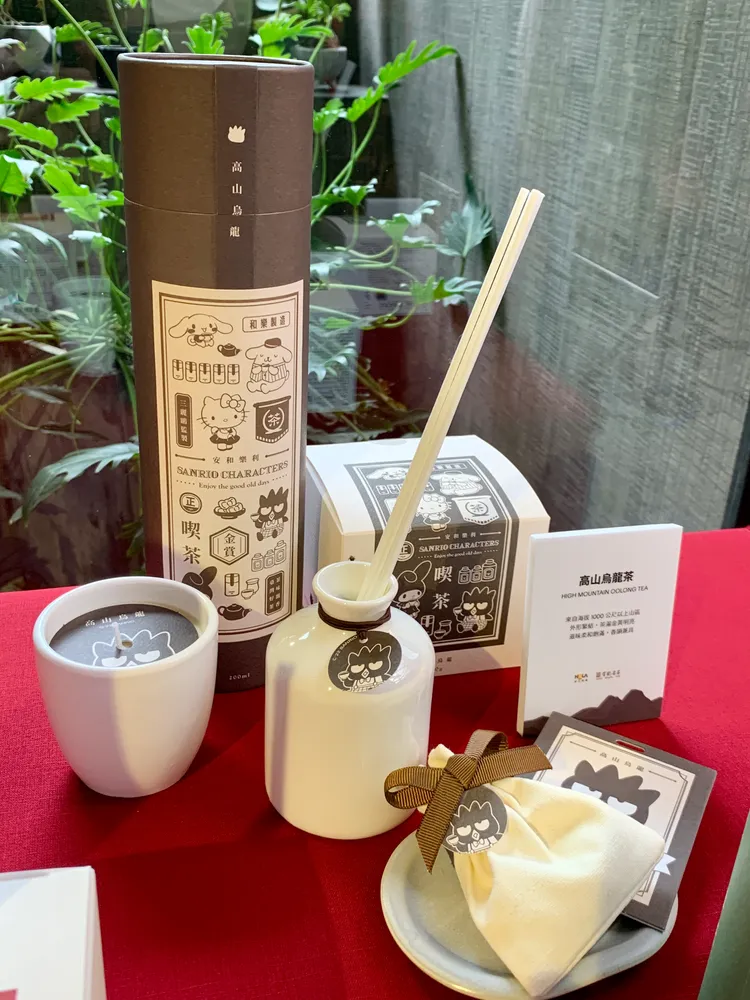 每款皆有Hello Kitty、布丁狗、酷企鵝、大耳狗喜拿、美樂蒂5種角色。劉欣欣攝