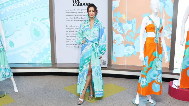 莫允雯日前出席法國時尚品牌LEONARD活動，穿了一身洋溢度假風情的印花洋裝。葉志明攝
