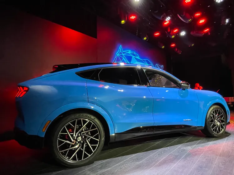 Mustang Mach-E是Ford融合「燃油跑車」與「電動SUV」雙重優勢的最新代表作。林浩昇攝