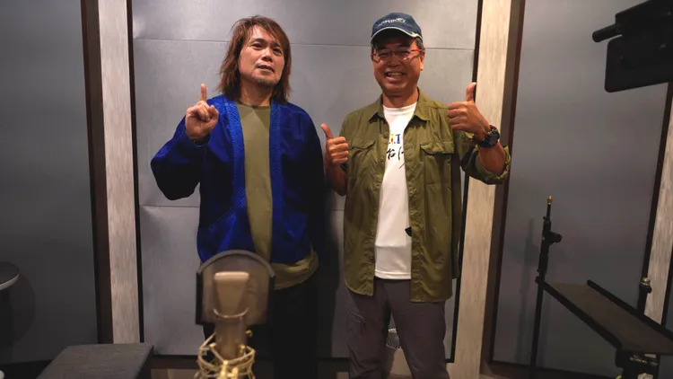 伍佰（左）為電影旁白獻出初體驗。大麥影像傳播工作室提供