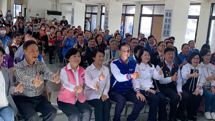 朱立倫今天到台中參加感恩茶會，強調這次九合一大選國民黨大勝都是因為大家很團結。曾雪蒨攝