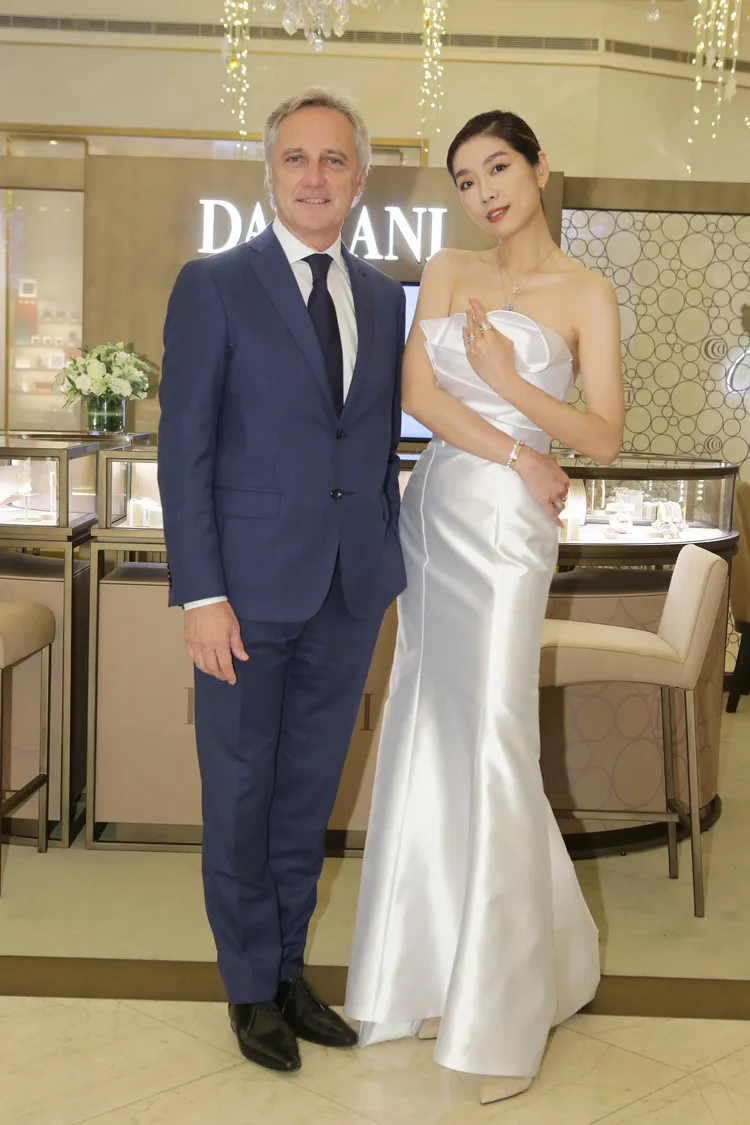 DAMIANI集團副總裁暨執行長Jérôme-Favier（左）來台剪綵。朱世閎攝