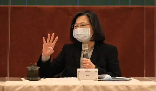 美、中因素逼政府延長兵役？　蔡英文這樣說