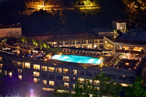 疯跨年｜太鲁阁星级酒店峡谷星空晚会　不只音乐美酒更加码住宿券抽奖