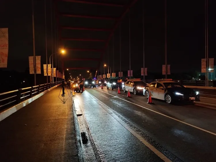 基隆吳姓男子於2019年12月31日跨年夜時因酒後騎車上路，被警方攔停，但他拒絕酒測，被警方開單告發。宜蘭分署提供