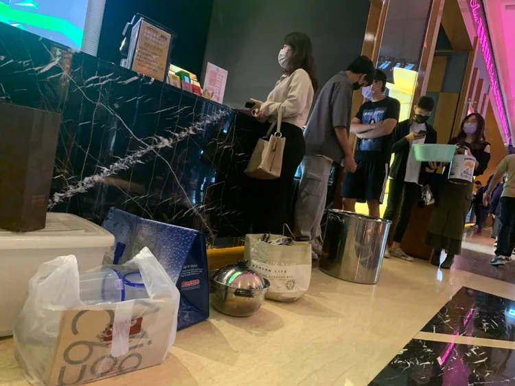 喜樂時代影城高雄總圖店上周六推出自備容器「爆米花裝到滿」活動。資料照片