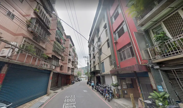 寶高路的住宅屋齡普偏高，房價基本跟著大盤走，由於地點鄰近統帥工業區，區域未來還有裕隆城即將竣工，就業人口挹注房市動能連帶拉抬房價，整體相較去年成長大約1成。翻攝Google map