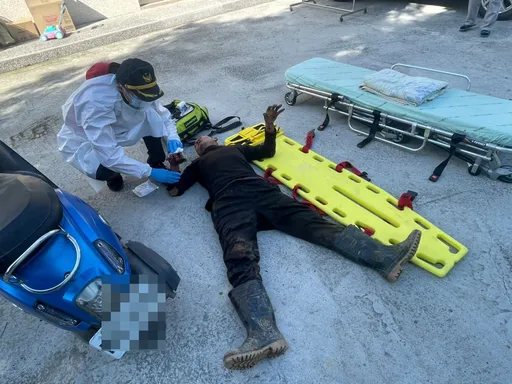 山豬突襲南庄農民!利牙撕咬貫穿手腳 恐怖傷勢曝光