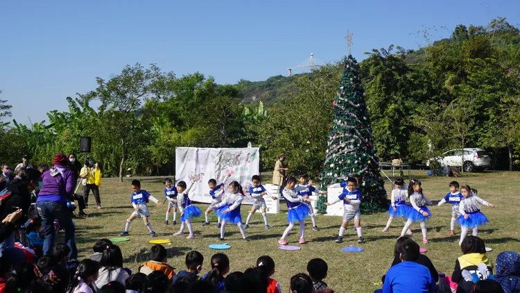 活動將贈送上千位耶誕禮品給燕巢區小朋友。葉家銘攝