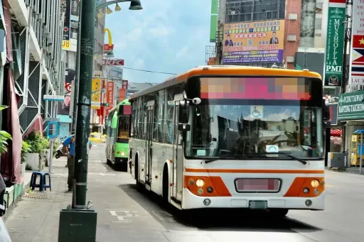 公車司機飆罵老翁 港女抱不平竟被推撞痛毆!台中市府調查:絕不寬貸