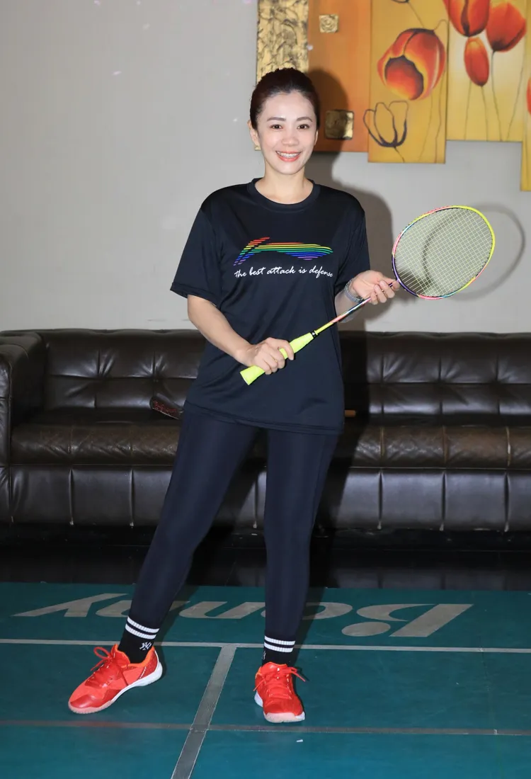 柯以柔打羽球健身維持纖細身材。莊宗達攝