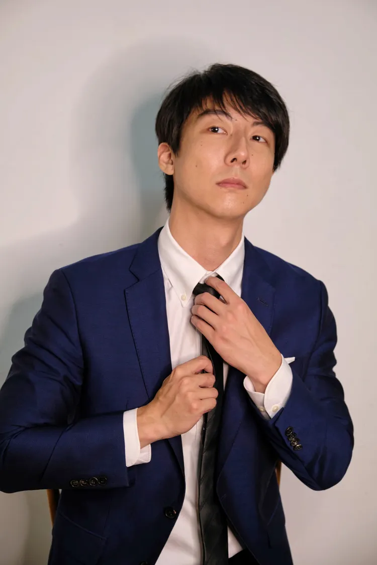 吳崢過去在太陽花學運一戰成名，183公分的高挑身材加上酷似「吳尊」的外型，吸引不少人注意。翻攝自吳崢臉書