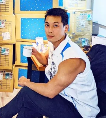 「Z9神龍」吳達偉，厚實飽滿的手臂吸引不少網友讚嘆。翻攝自吳達偉臉書