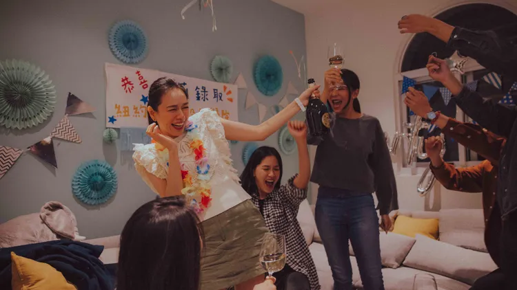 夏于喬（左）在《梅莉》對婚姻感到沒力。公視提供