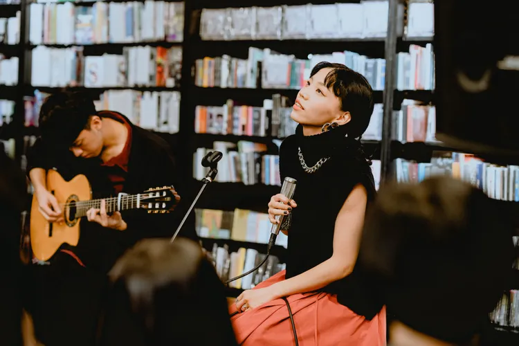 洪佩瑜詮釋歌曲動人。何樂提供