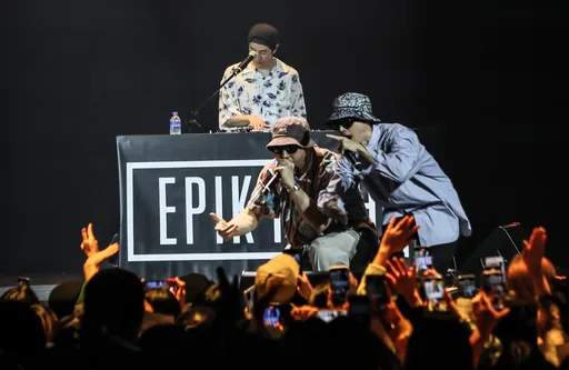 嘻哈天團Epik High隔3年訪台撂中文「想死你們」 嗨翻灑水2000粉濕身