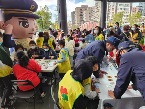 詐團「這伎倆」最容易讓人受騙 松山警聯手國小、教會宣導防詐