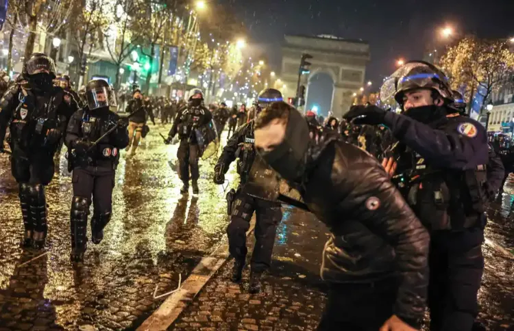 數十人被逮捕。法新社