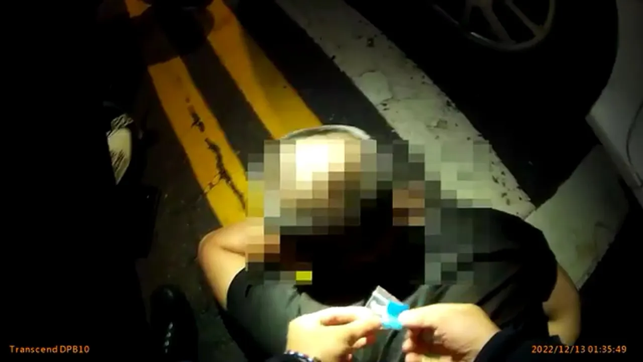 警方逮捕劉男,並查獲安非他命。讀者提供