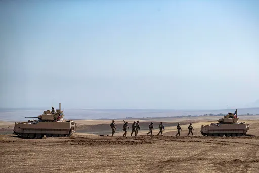 美軍在敘利亞東部發動夜間突襲　擊斃2名IS官員