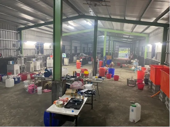 湖口製毒工廠現場畫面。調查局提供