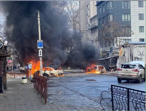 俄軍平安夜砲擊赫松逾10死58傷　澤連斯基：烏克蘭正對抗邪惡