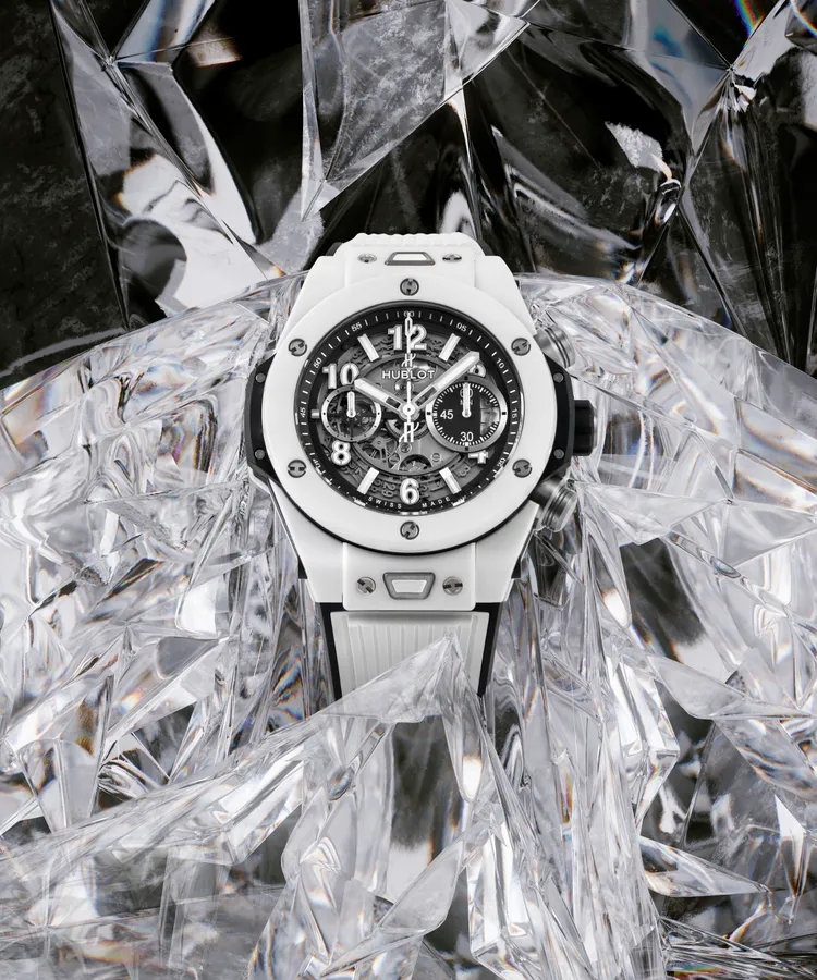 HUBLOT Big Bang Unico白陶瓷計時碼錶，68萬4000元。品牌提供