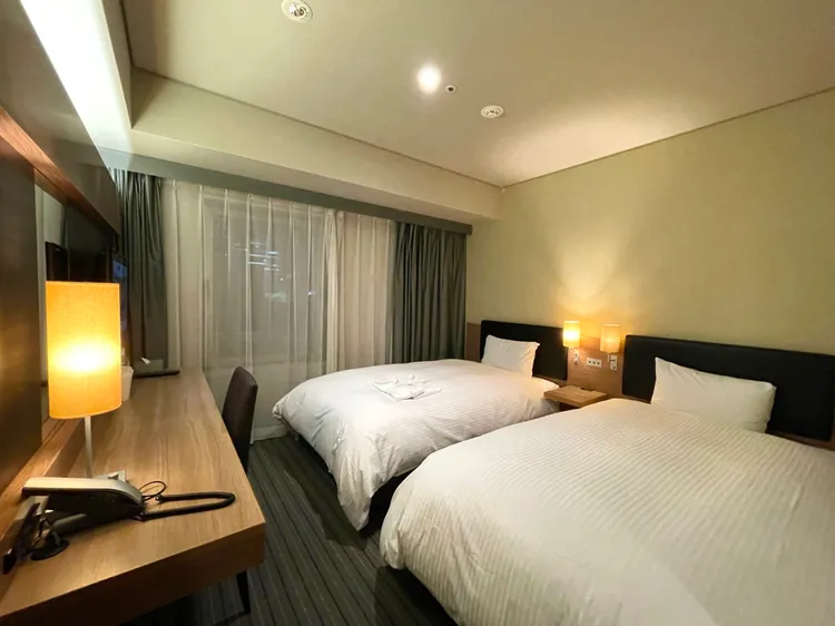 雙人房約7,192日圓起（約新台幣1,500元）。黃盈甄攝