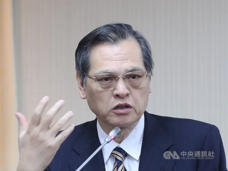 陳明通身為林智堅、鄭文燦的論文指導老師，難辭其咎。中央社