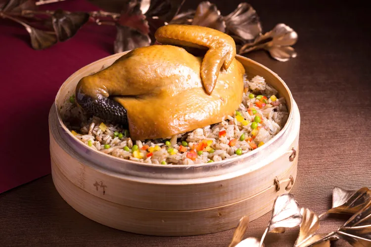 燻雞松露燉香米。業者提供