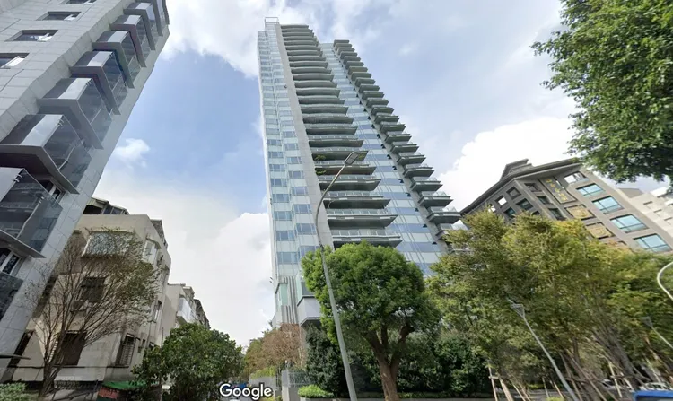 碧湖畔頂樓以2.27億成交。翻攝googlemap