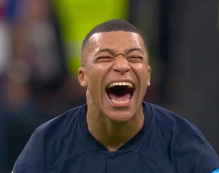 有網友回應，「法國隊穆巴佩表示開心」（右，路透社）。