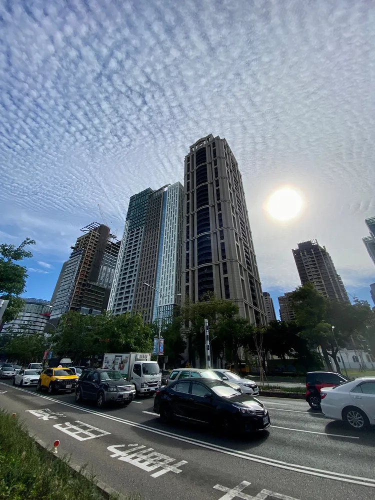 中部高階警官飲宴的富商招待所在「台中帝寶」高樓層，是中市指標性豪宅建案。張喆喜攝