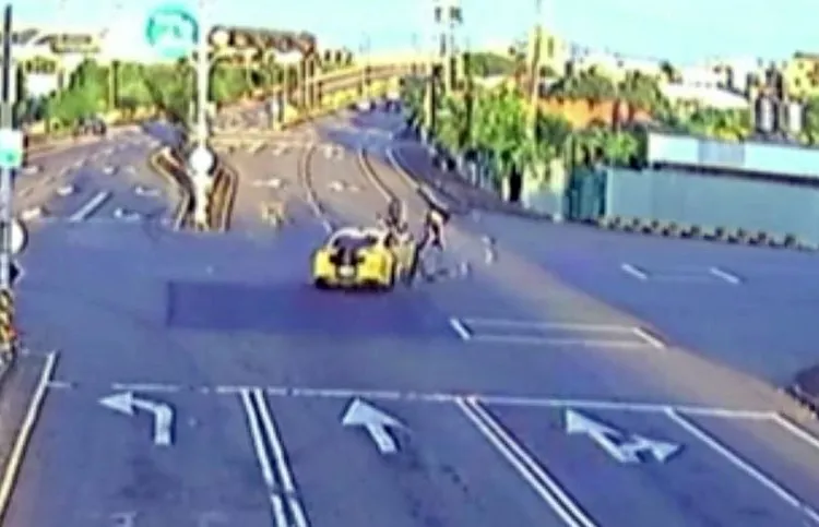 撞擊瞬間。民眾提供