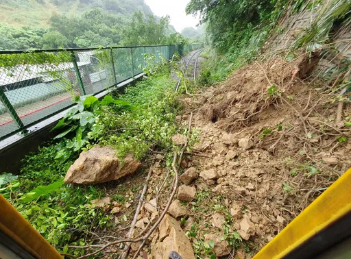 深澳線中斷19小時搶通了! 台鐵:首班瑞芳正常發車