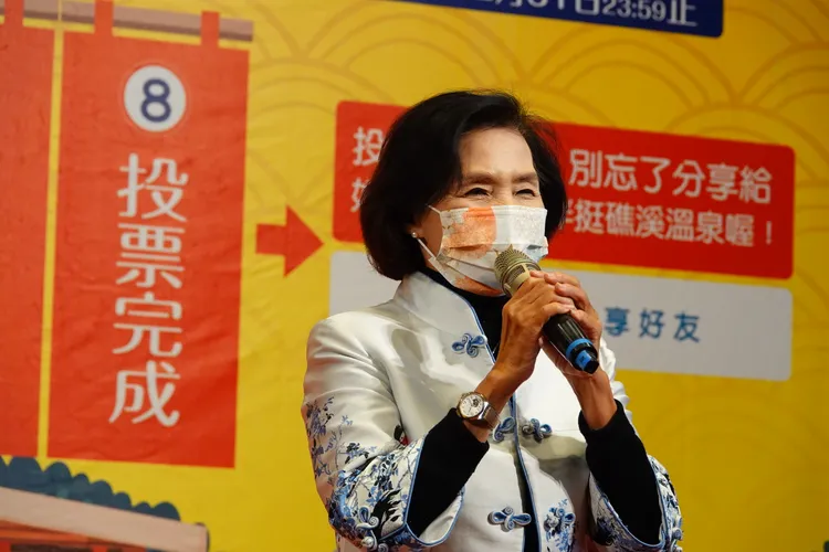 為了把金泉獎冠軍留在礁溪溫泉，宜蘭縣政府成立競選總部，縣長林姿妙擔任競總主委，全力催票。林泊志攝