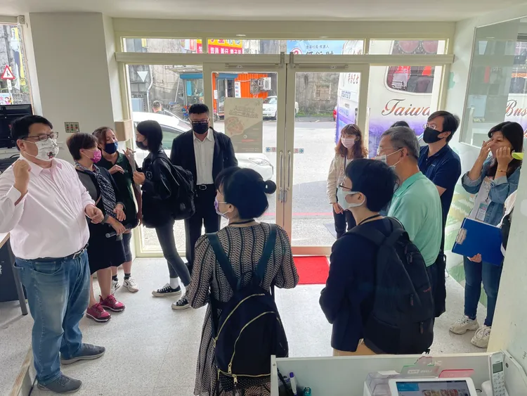 專家學者到礁溪溫泉實地現勘評鑑。宜蘭縣溫泉產業發展協會提供