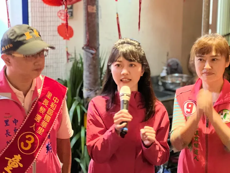 高嘉瑜（圖中）。資料照片