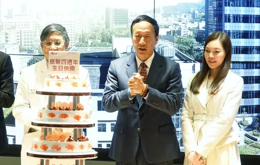 郭台銘首曝疫苗採購內幕!為BNT喊屈 「選舉過後人換了」訂單也沒了
