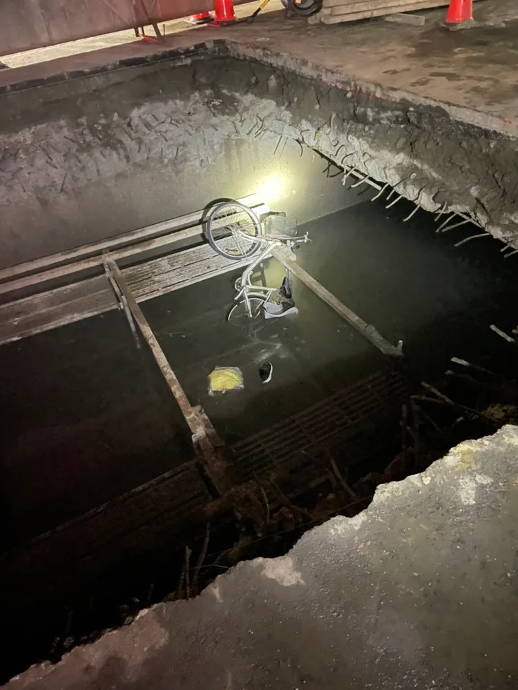 涵洞深3米。民眾提供